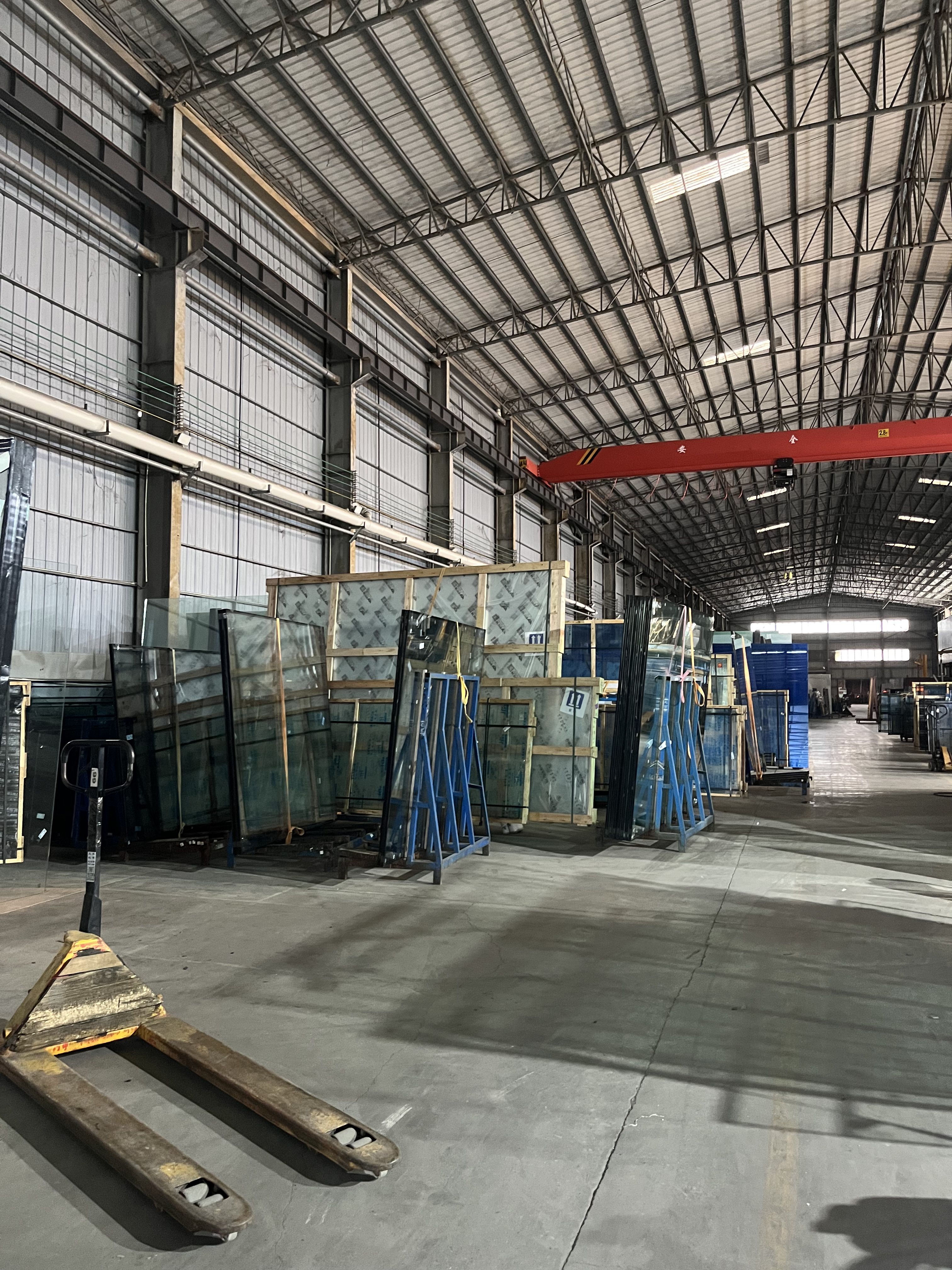 BDGLASS factory vertical view